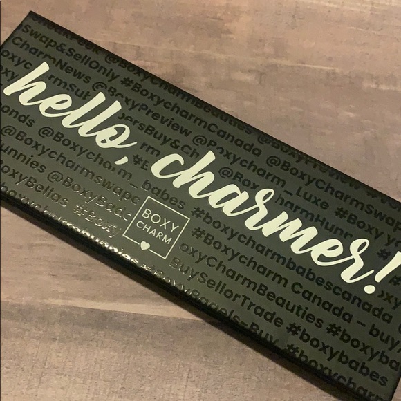 Boxycharm eyeshadow pallet Hello Charmer - Picture 3 of 6